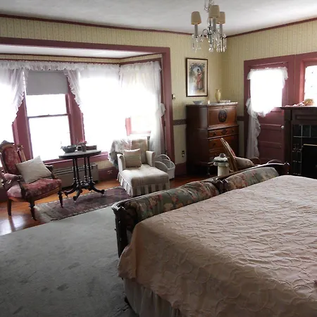 Ruah Bed & Breakfast-2